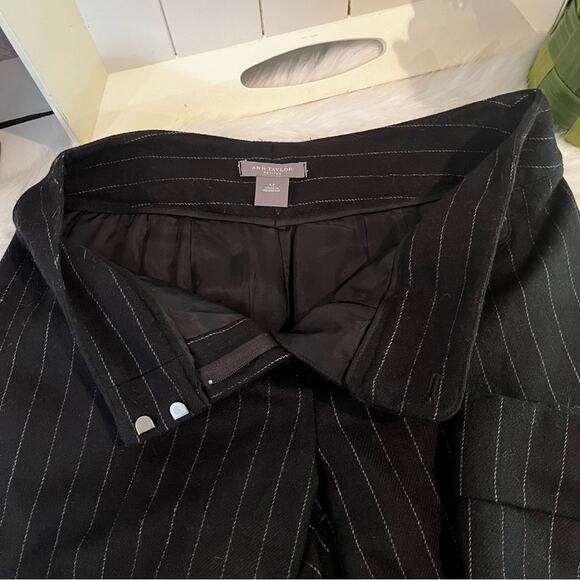 NEW Ann Taylor Pinstriped Wide Leg Cropped Cuffed Career Capri Suit Trousers 4P - Picture 12 of 13